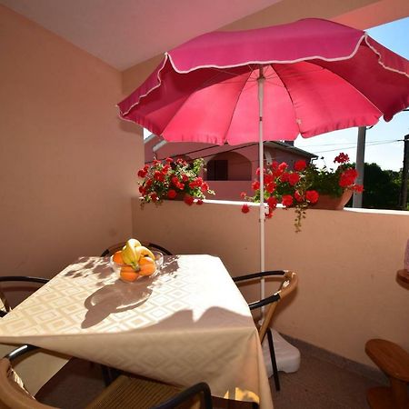 Apartment Smokrovic Starigrad Paklenica Exterior foto