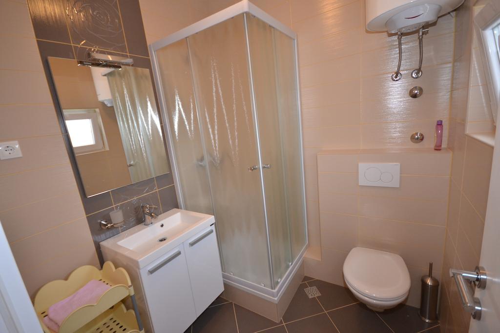 Apartment Smokrovic Starigrad Paklenica Quarto foto