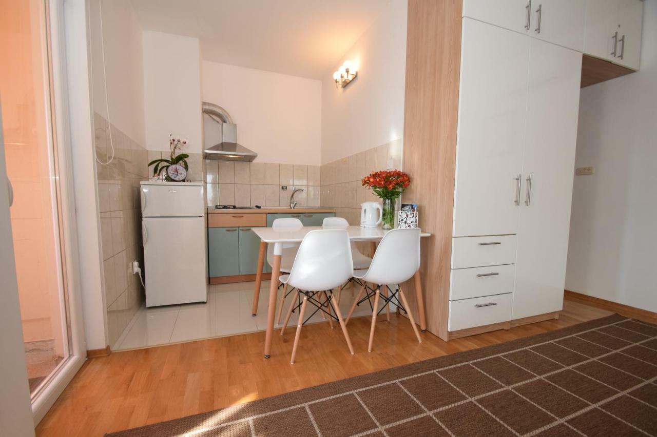 Apartment Smokrovic Starigrad Paklenica Exterior foto